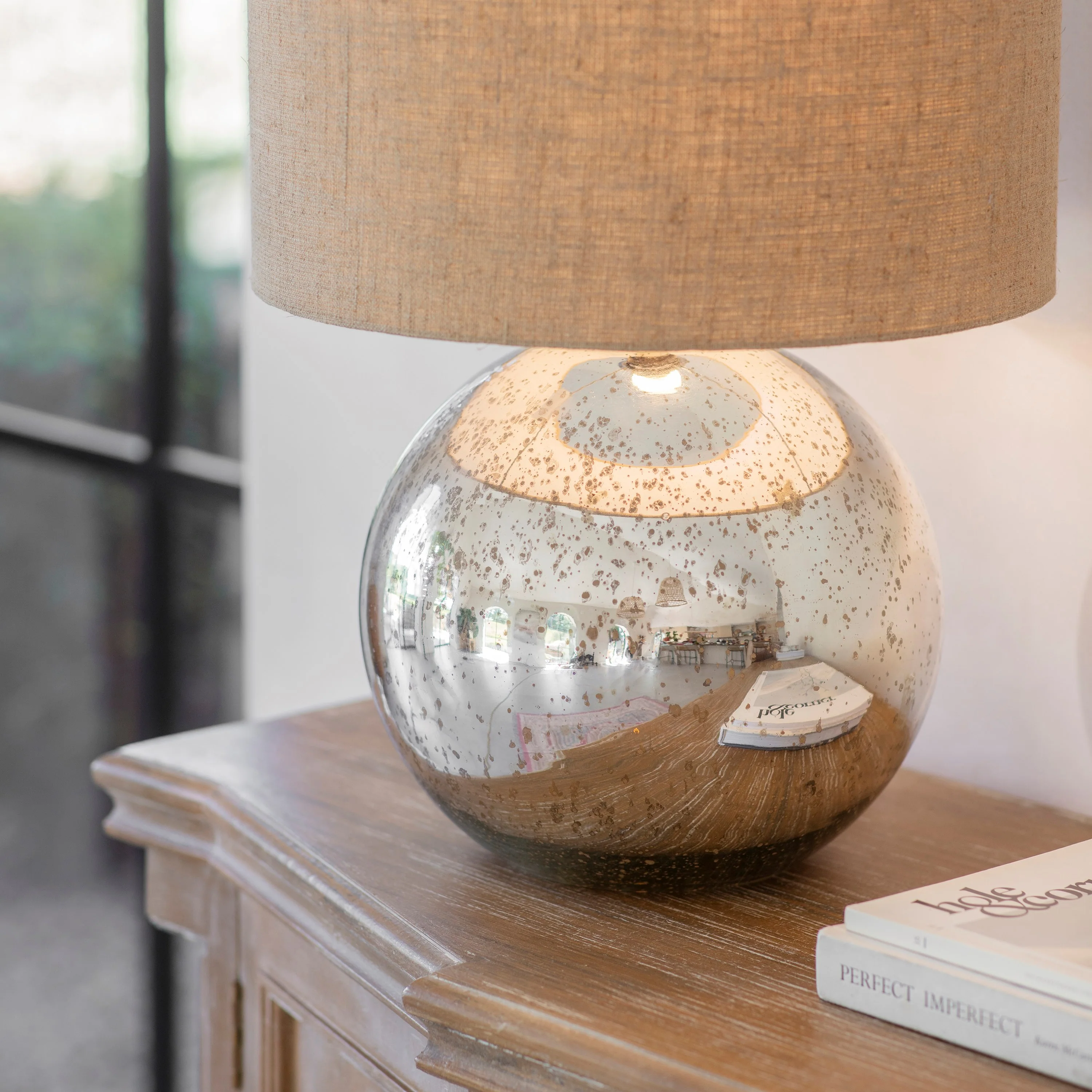 Claymore Glass Lamp with Shade - Image 3